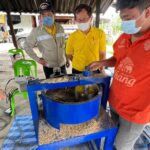 “ขจรศักดิ์” ที่ปรึกษา สนท. – ผู้บริหาร บจก.ฐาปนินทร์ ผู้สร้างป้ายสมาคมยุคแรก จัดพิธีบวงสรวงพระสยามเทวาธิราช ร่วมสืบสานประเพณี